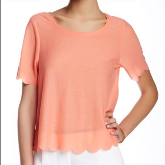 Topshop Scallop Hem Tee - Picture 1 of 2